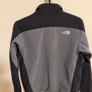 The North Face Men's Black & Gray Performance Softshell Jacket